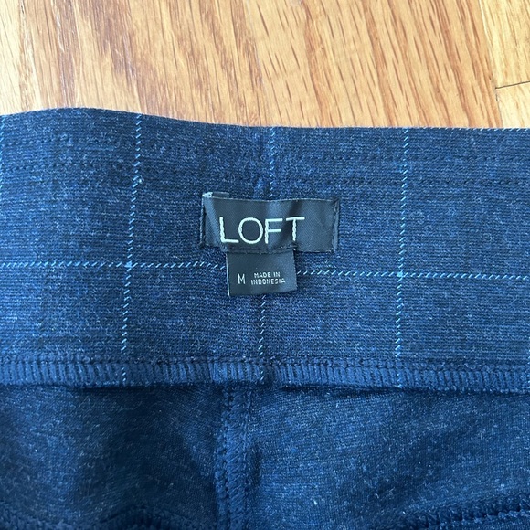 NWOT LOFT Window Pane Legging, Size Medium - Picture 3 of 5